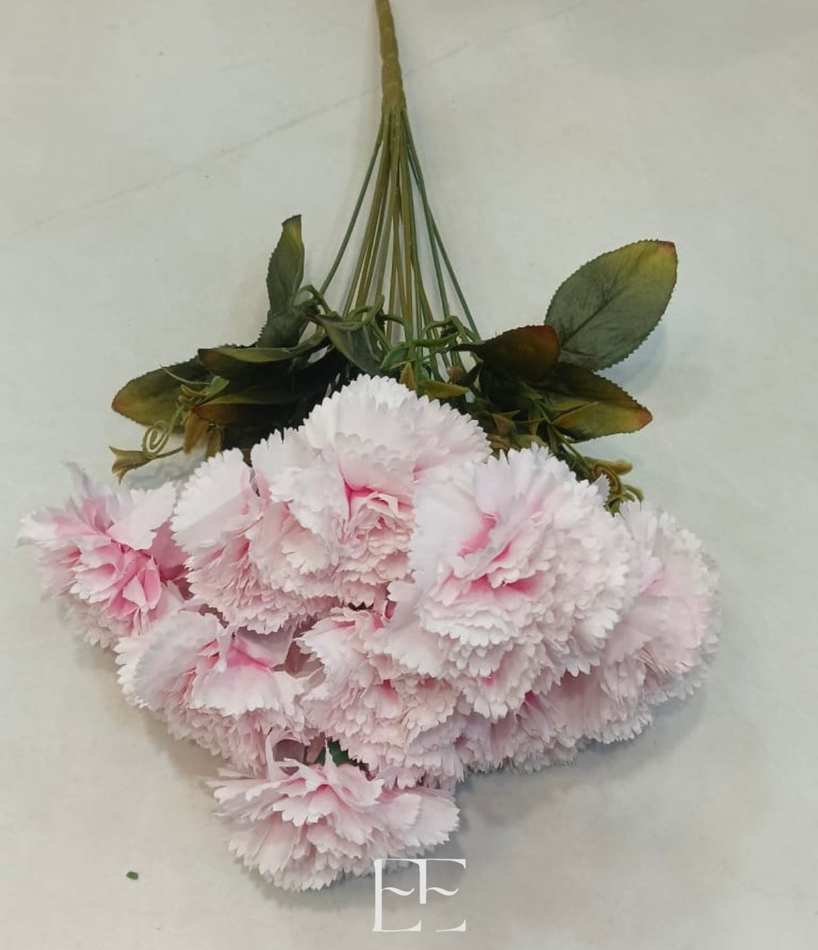 A185 Carnation Bunch of 12