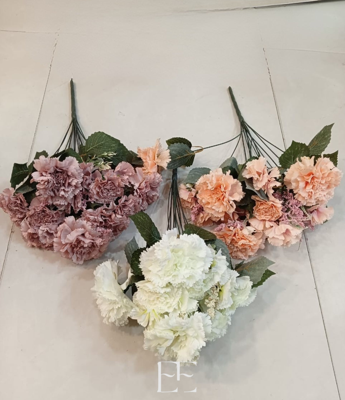 A189 Bunch of 9 flowers x 4 fillers