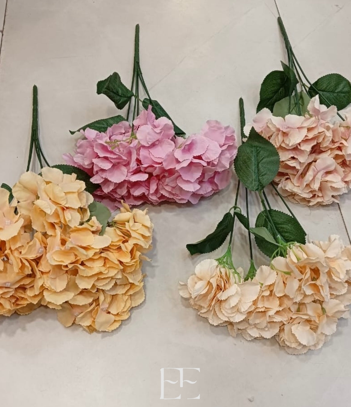 A162 Hydrangea Bunch of 5