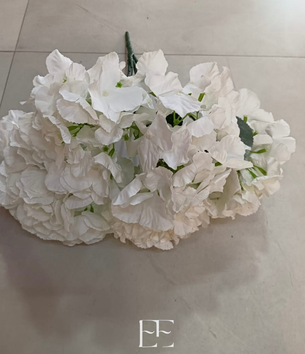 A182 White Hydrangeas Bunch of 5