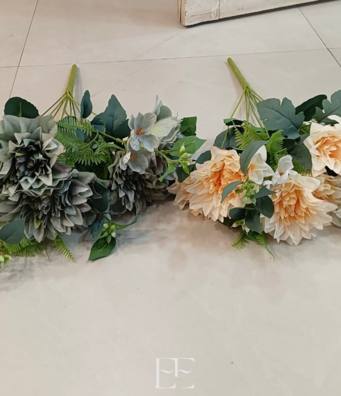 A128 Bunch of 6 flowers x 4 fillers