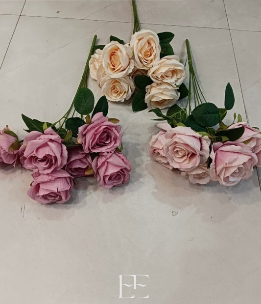 A126 7 Head Rose Bunch