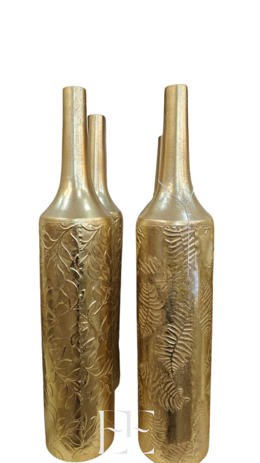 A289 Golden Metal Vase