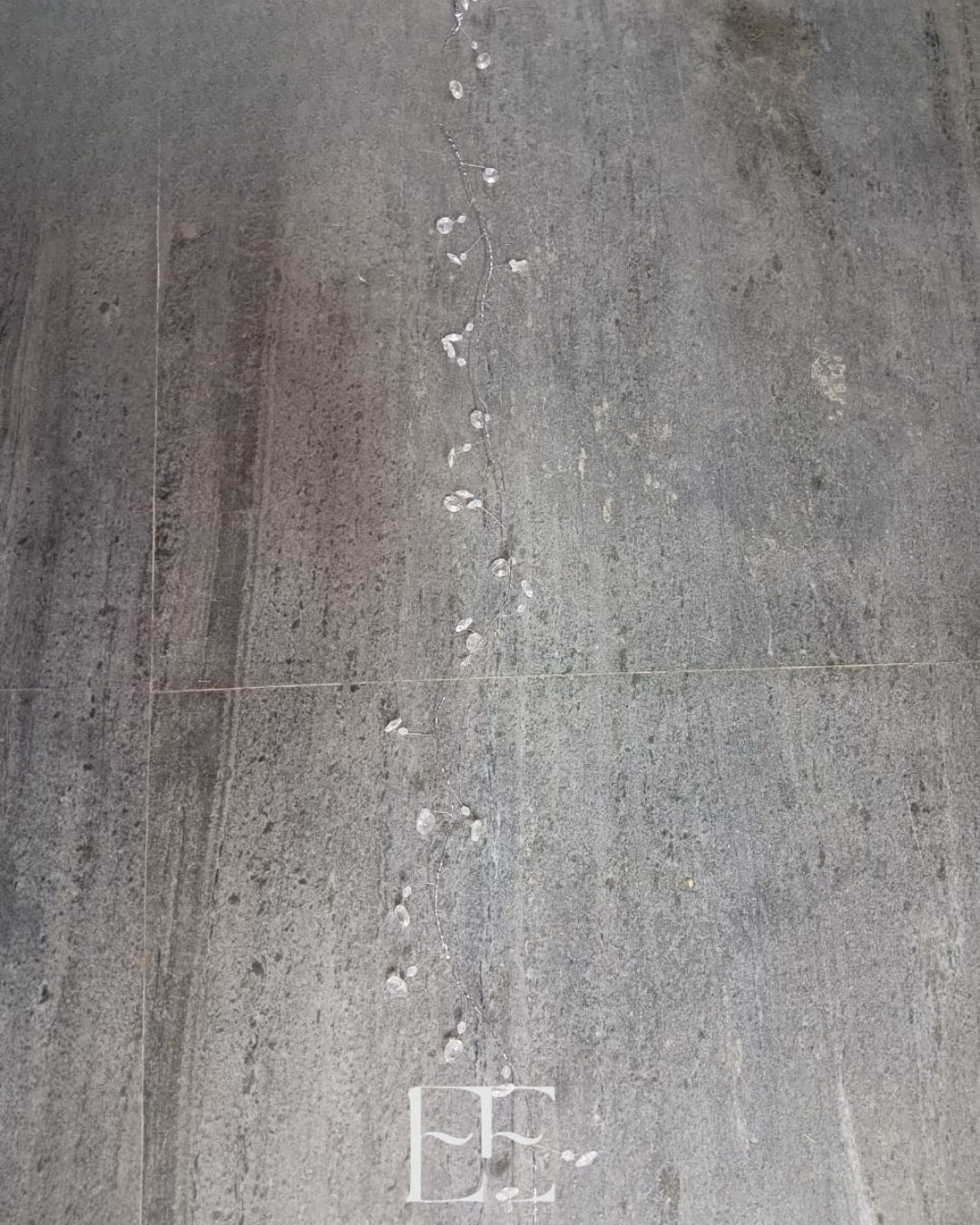 A091 Crystal Hanging 8ft