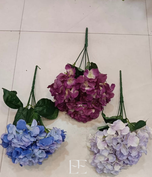 A145 Hydrangeas Bunch of 5
