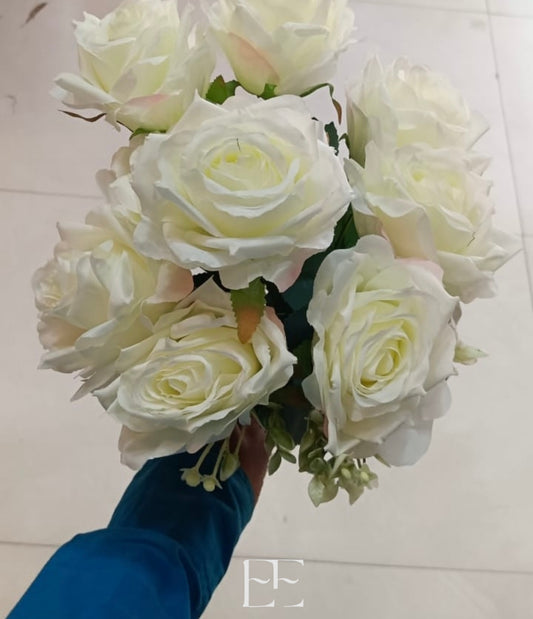 A139 Artificial White Roses Bunch of 9