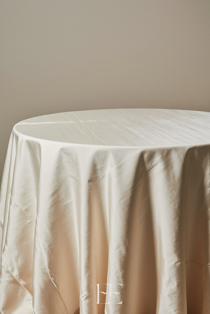 A299 Silk Table Clover (Customisation available in Colour, Size & Style)