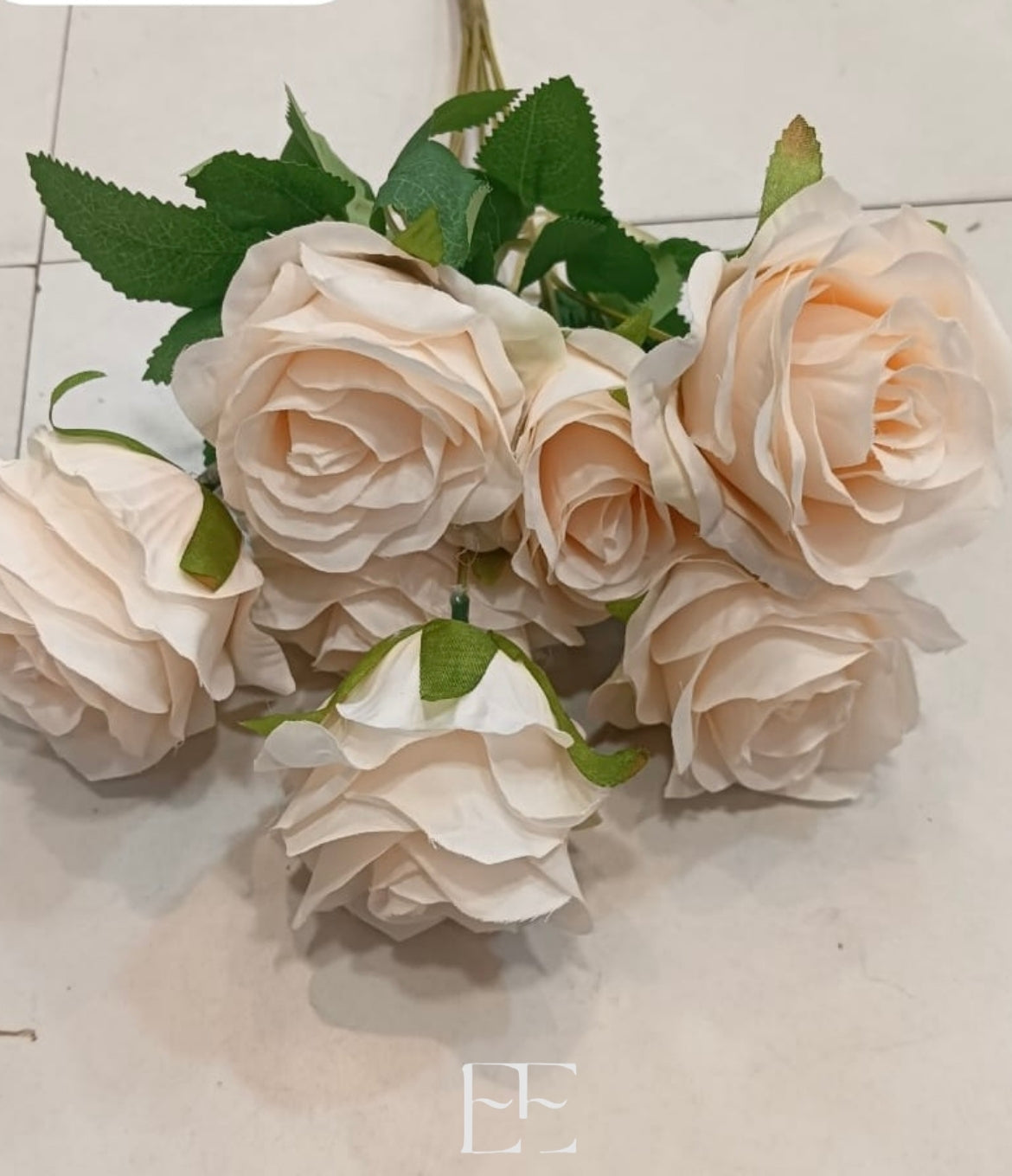 A218 6 Head Rose Bunch