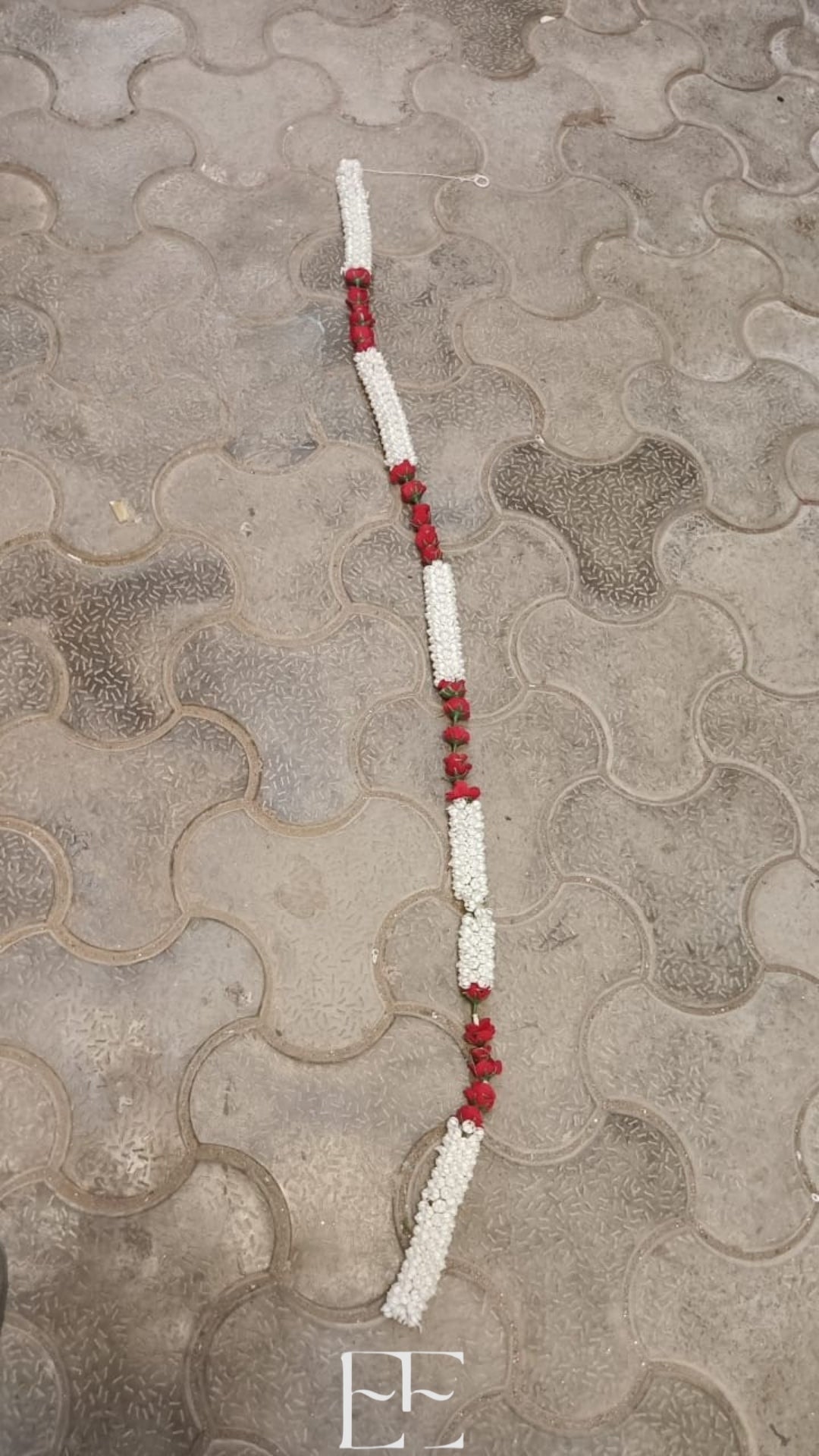 A016 Single Hanging Installation