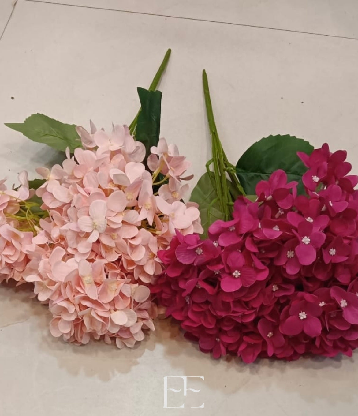 A146 Hydrangeas Bunch of 5